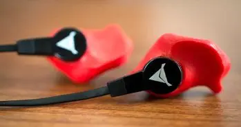 هدفون هایی که می توانید با آب جوش آن ها را کاملا قالب گوش خود کنید