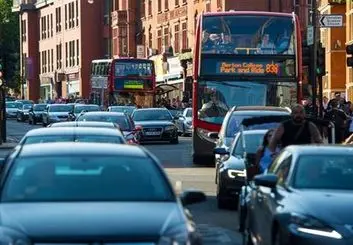 زندگی در نزدیکی محل های پر ترافیک باعث افزایش خطر ابتلا به جنون می شود