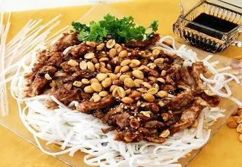 به کودکان خود بادام زمینی بدهید تا به آن حساسیت پیدا نکنند