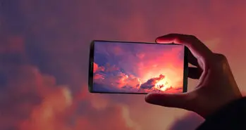 تماشا کنید؛ انتشار دو ویدئوی بحث برانگیز از گلکسی S8