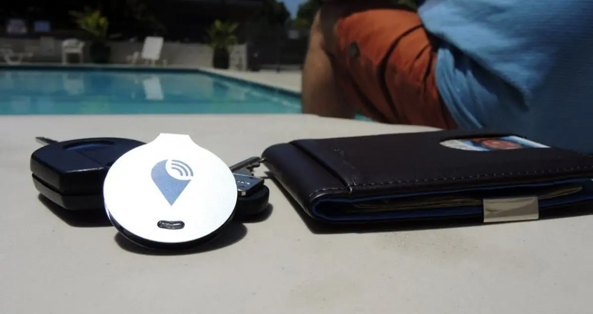 ردیابی مکان خودرو با استفاده از گوشی موبایل