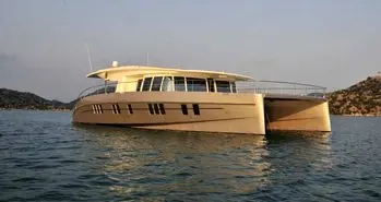 ساخت قایق خورشیدی با نرخ آلودگی صفر