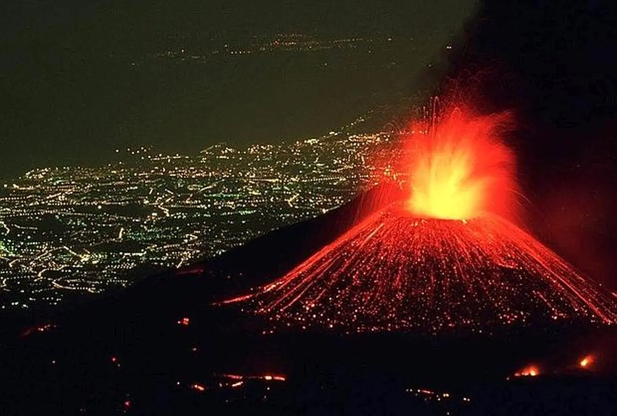 تصاویری باورنکردنی از فوران کوه آتشفشانی Etna