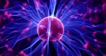 نیروی گرانش تقارن الکترومغناطیس را بر هم می زند