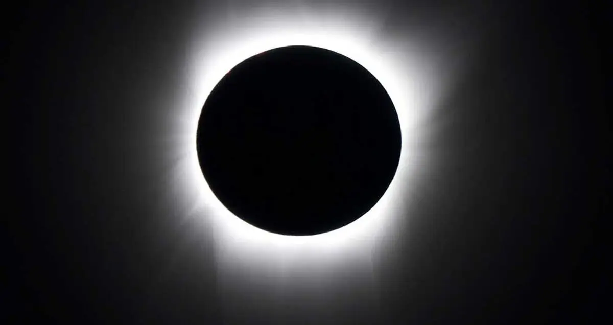 پخش زنده خورشیدگرفتگی کامل آمریکا