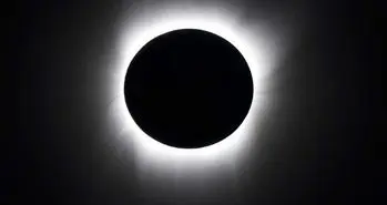 پخش زنده خورشیدگرفتگی کامل آمریکا