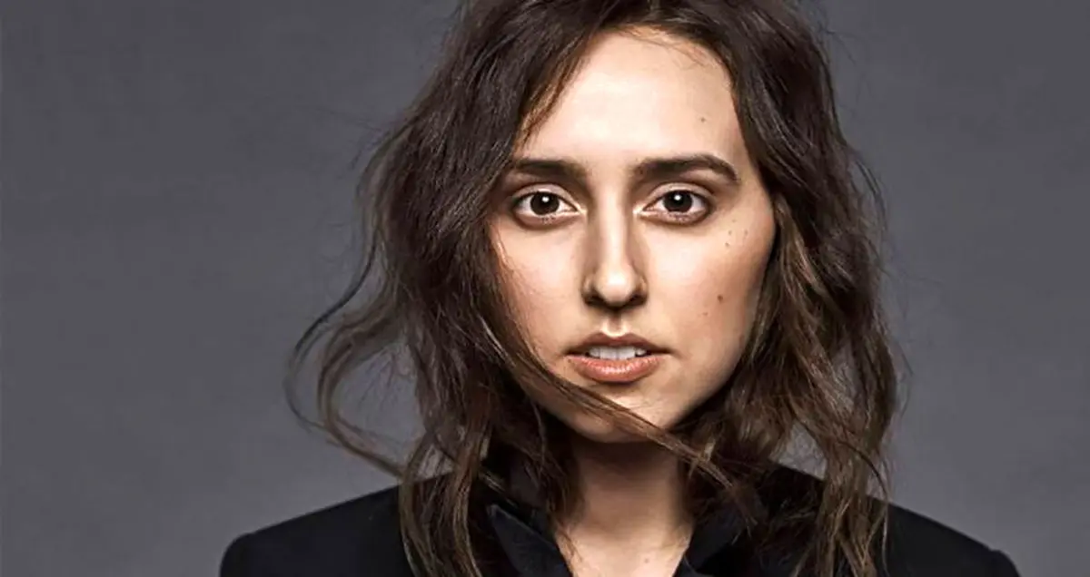 یک بانوی جوان رقیب جدید آلبرت اینشتین شد!