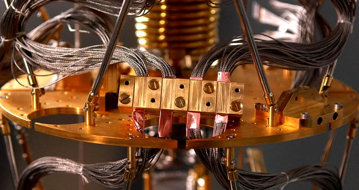 IBM نمونه اولیه ای از اولین پردازشگر کامپیوتر کوانتومی تجاری را رونمایی کرد