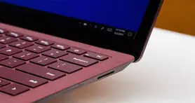 دانگل USB نوع C مایکروسافت در محصولات جدیدش