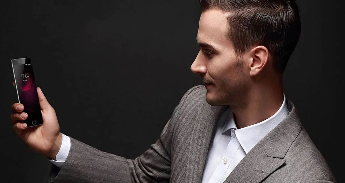 رونمایی از گوشی جی ال ایکس آریا؛ جدیدترین گوشی هوشمند ایرانی