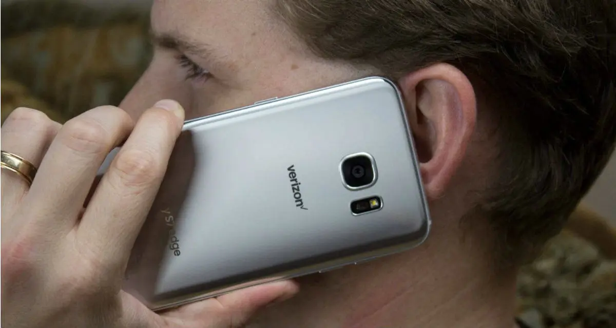 عرضه گوشی‌های هوشمند آنلاک جهانی در کانادا