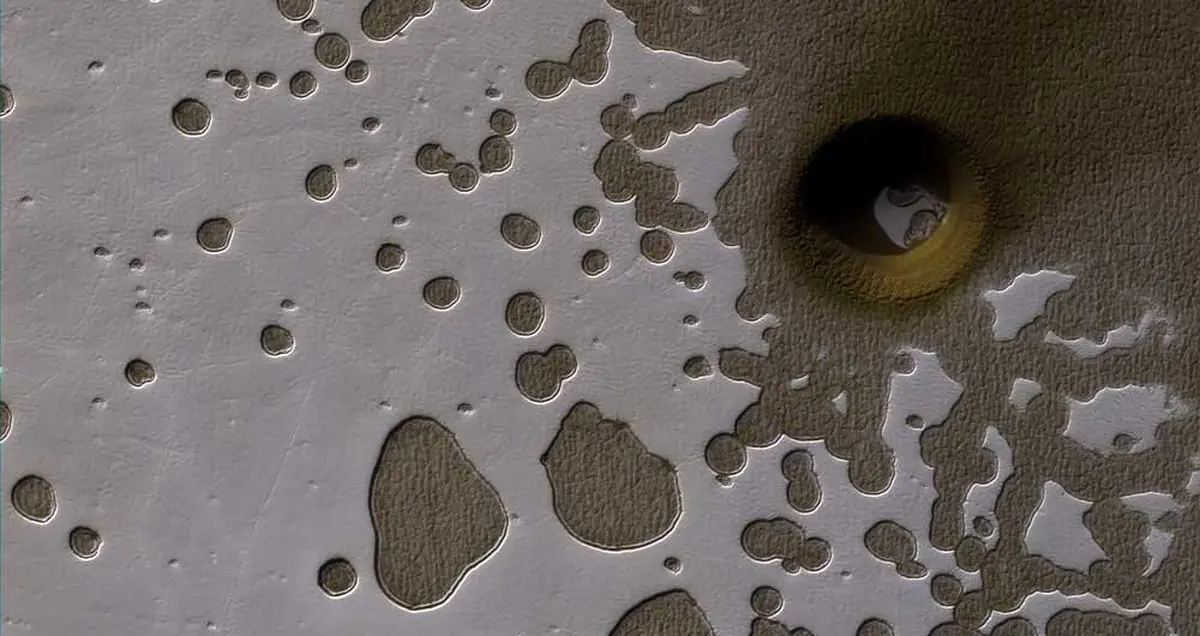 چاله مرموز مریخی، سوال برانگیز شد