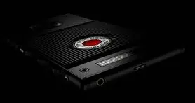بررسی ساختار گوشی هوشمند و سه‌بعدی شرکت RED