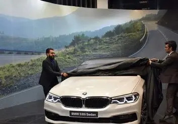 BMW 530i در پرشیا خودرو رونمایی شد