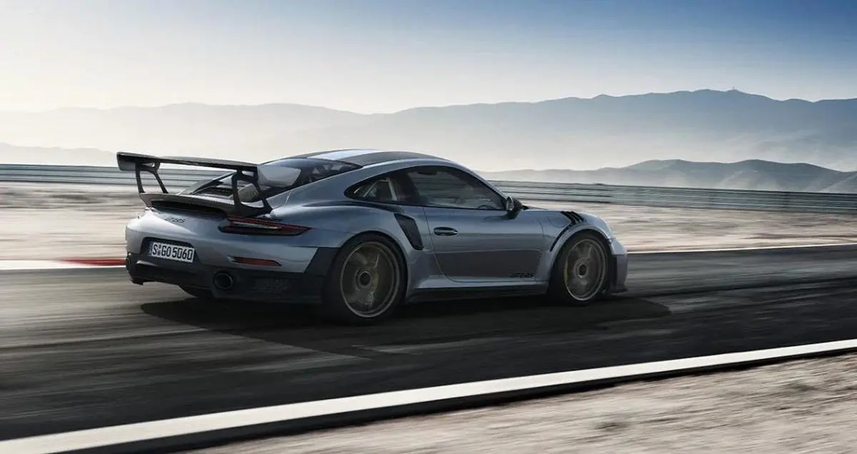 بررسی تخصصی: پورشه ۹۱۱ GT2 RS