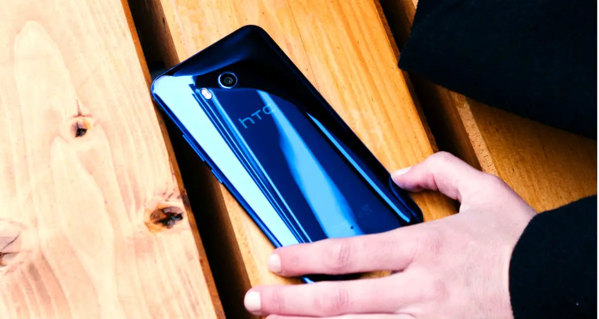 گزارش: هرچیزی که دوست داریم در HTC U12 ببینیم!