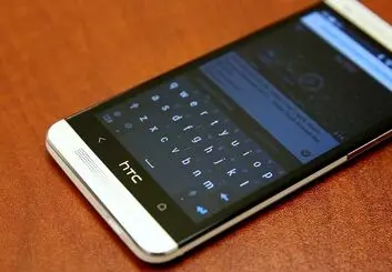 نمایش تبلیغات در صفحه کلید پیش فرض HTC