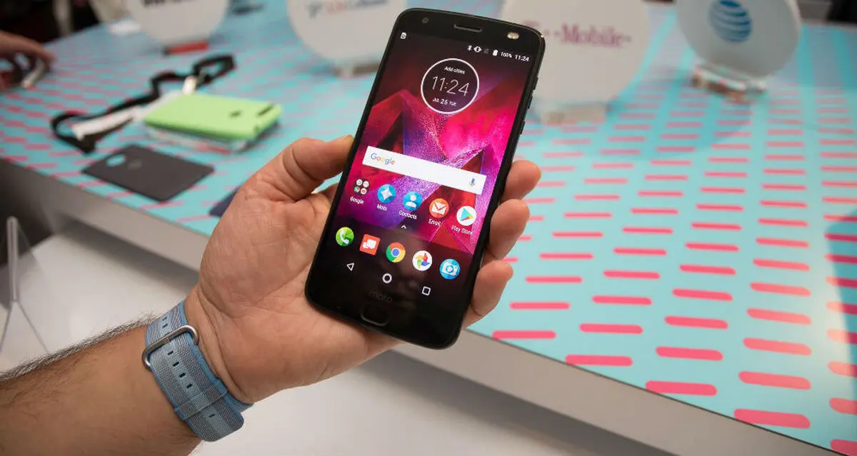 محکم‌تر و قدرتمند‌تر از گذشته؛ پیش‌نمایش موتورولا Moto Z2 Force