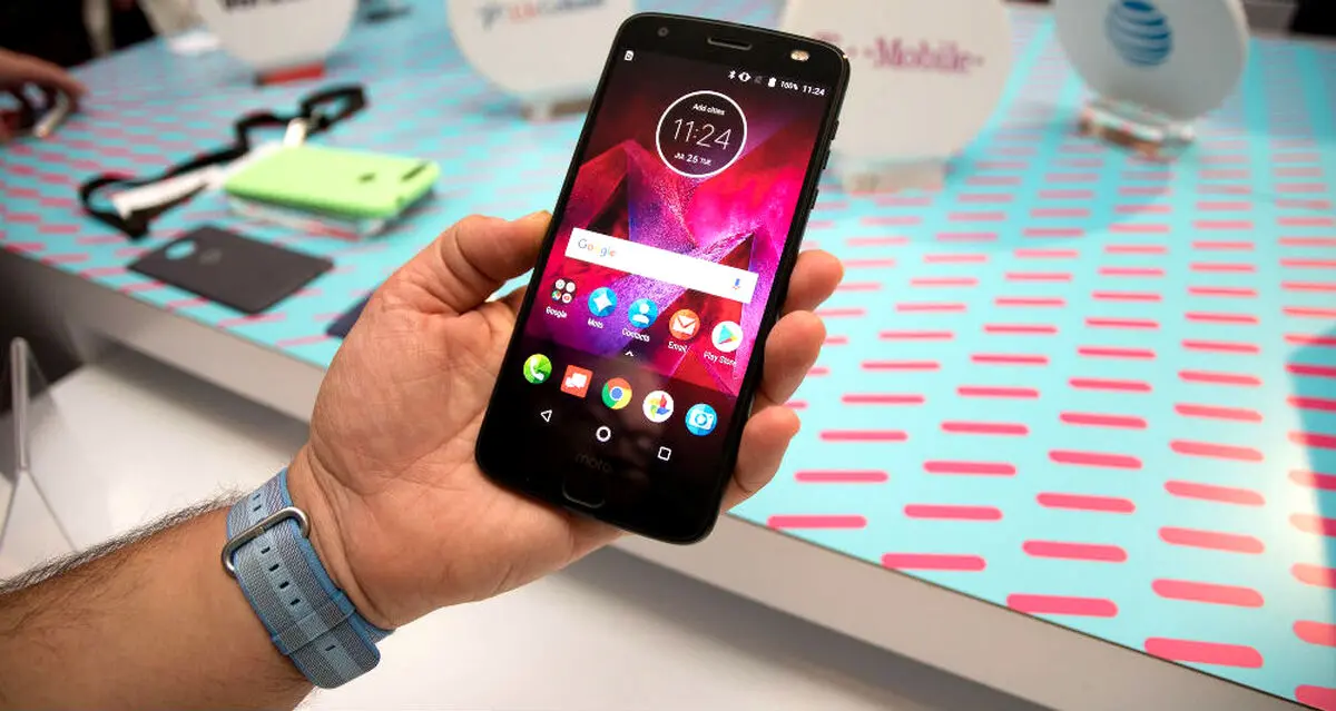 محکم‌تر و قدرتمند‌تر از گذشته؛ پیش‌نمایش موتورولا Moto Z2 Force