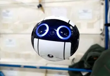 Int-Ball؛ ربات دوست داشتنی ایستگاه فضایی بین‌المللی