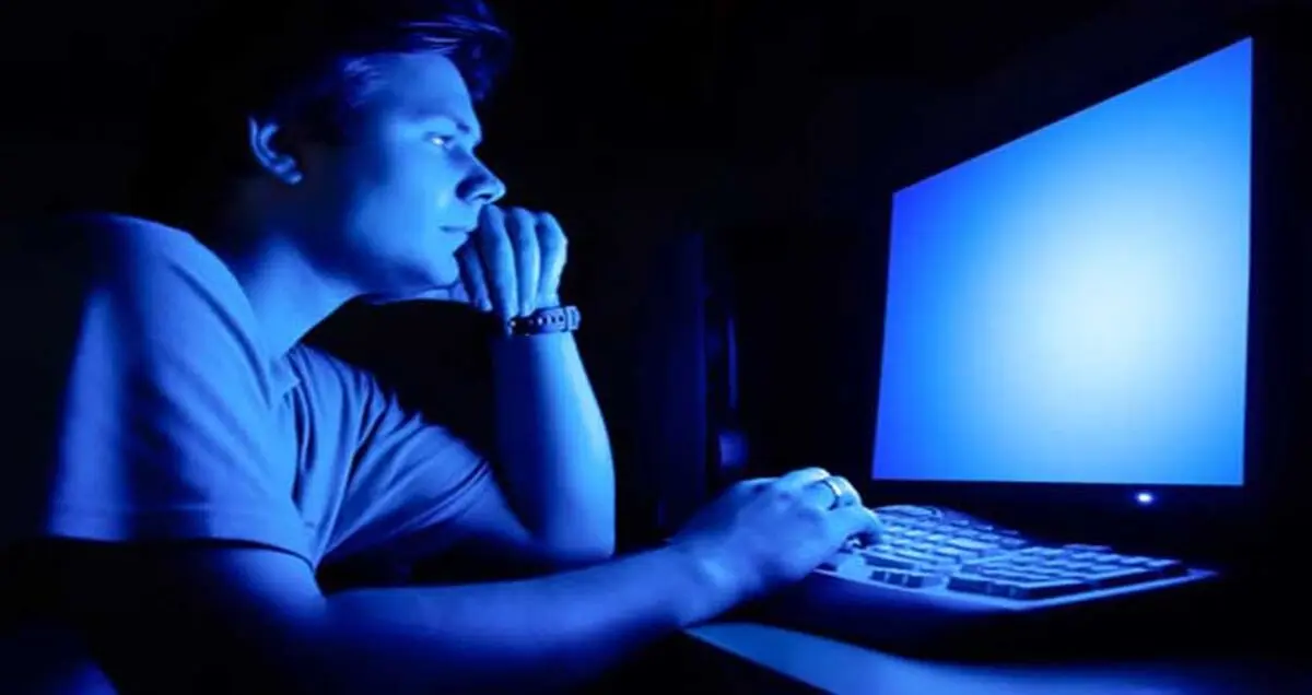 آموزش فیلتر کردن نور آبی صفحه نمایش در ویندوز ۱۰ و مک
