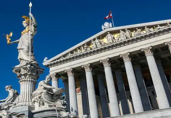 نظارت مستقیم دولت اتریش بر شبکه‌های اجتماعی