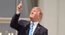 هجوم آمریکایی ها به گوگل بعد از خورشید گرفتگی/ چشمان ترامپ درد گرفت!