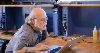 پدر جاوا به آمازون پیوست