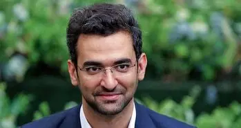 وزیر ارتباطات: با ۸۰۰۰ کانال تلگرامی غیر اخلاقی برخورد می‌کنیم/ حل مشکلات اپل با ایرانی ها