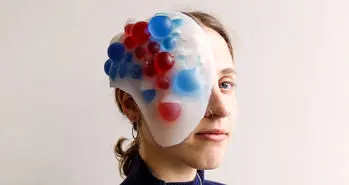 این ماسک مطابق احساسات واکنش نشان می‌دهد!