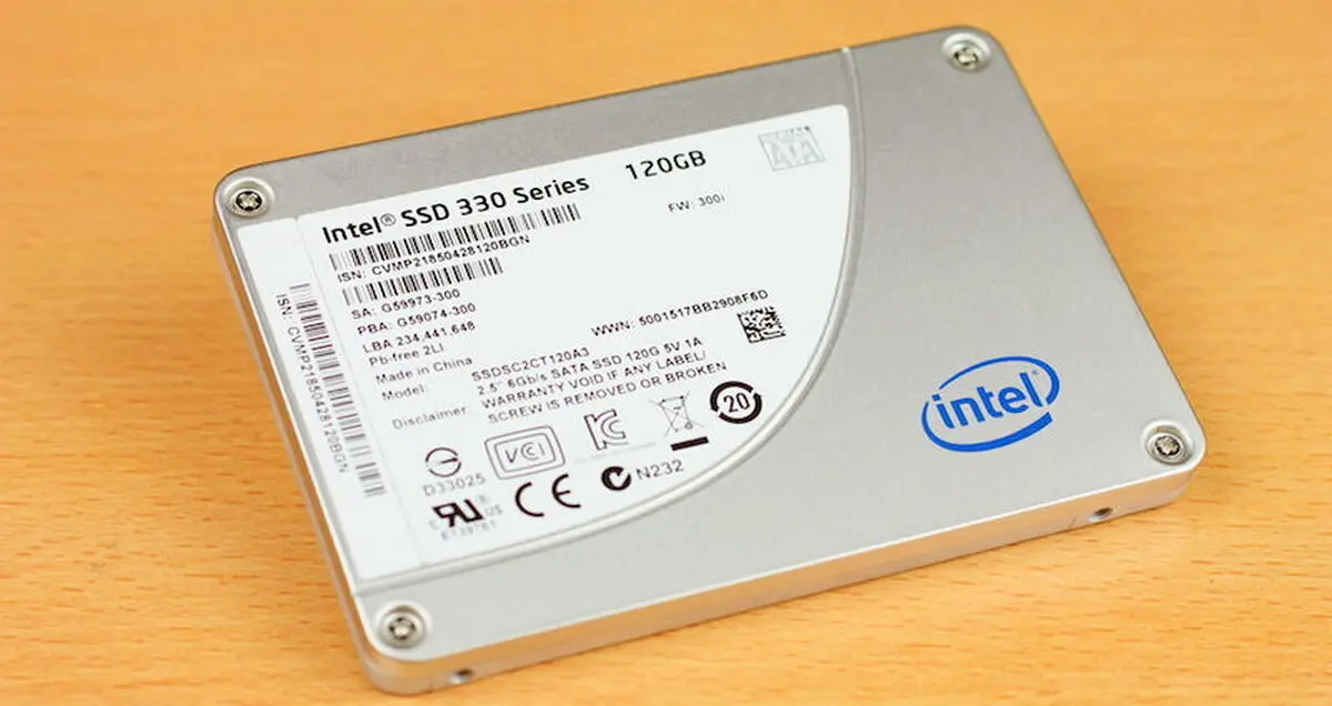 چگونه اطلاعات درون حافظه های SSD را برای همیشه پاک کنیم؟