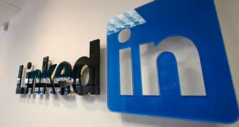 ویژگی جدید «پاسخ خودکار» در لینکدین از هوش مصنوعی استفاده می‌کند
