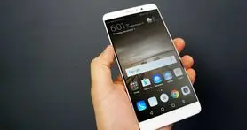 گوشی Mate 10 Lite دوربین سلفی دوگانه دارد