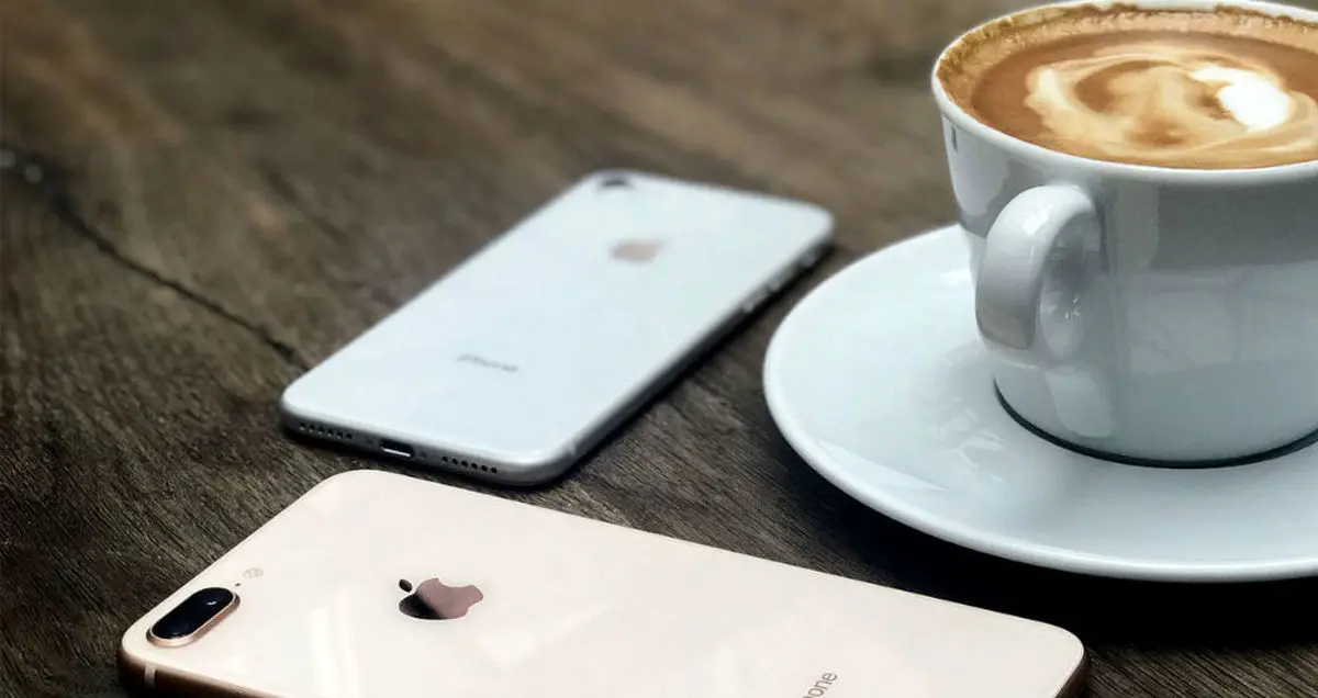 راه حل پیشنهادی مدیر عامل اپل برای خرید آیفون X: قهوه نخورید!