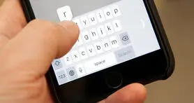 یک باگ دیگر در قابلیت تصحیح خودکار iOS 11 کشف شد