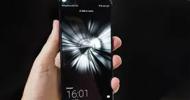 گوشی هواوی میت 10 مدل PORSCHE DESIGN دارای ارگونومی ماشین های پورشه است