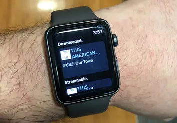 انتشار دو اپلیکیشن غیر رسمی برای پخش پادکست در اپل واچ بدون نیاز به آیفون