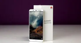 گوشی میت 10 لایت مجهز به صفحه نمایش FullView است