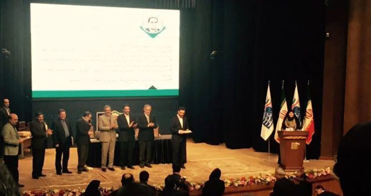 مدیران وزارت ارتباطات و فناوری اطلاعات برای حل مشکلات استانی گرد هم آمدند