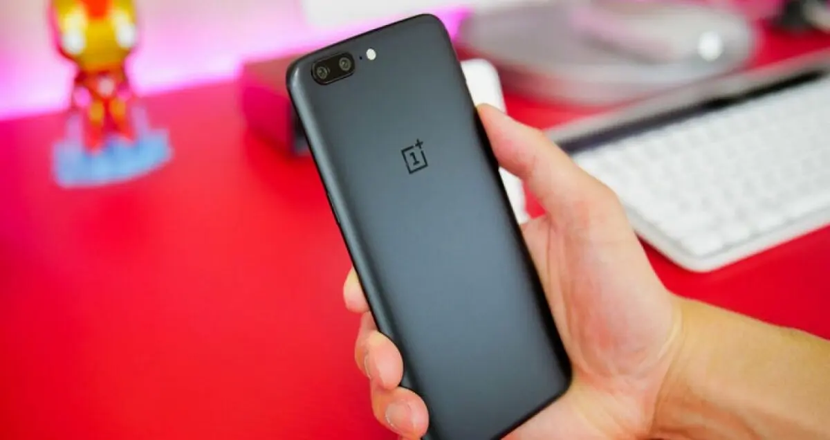 گوشی وان پلاس 5T چه فرقی با OnePlus 5 دارد؟