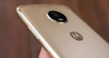 رندر جدید از قاب جلو و پشت گوشی موتورولا Moto E5 منتشر شد