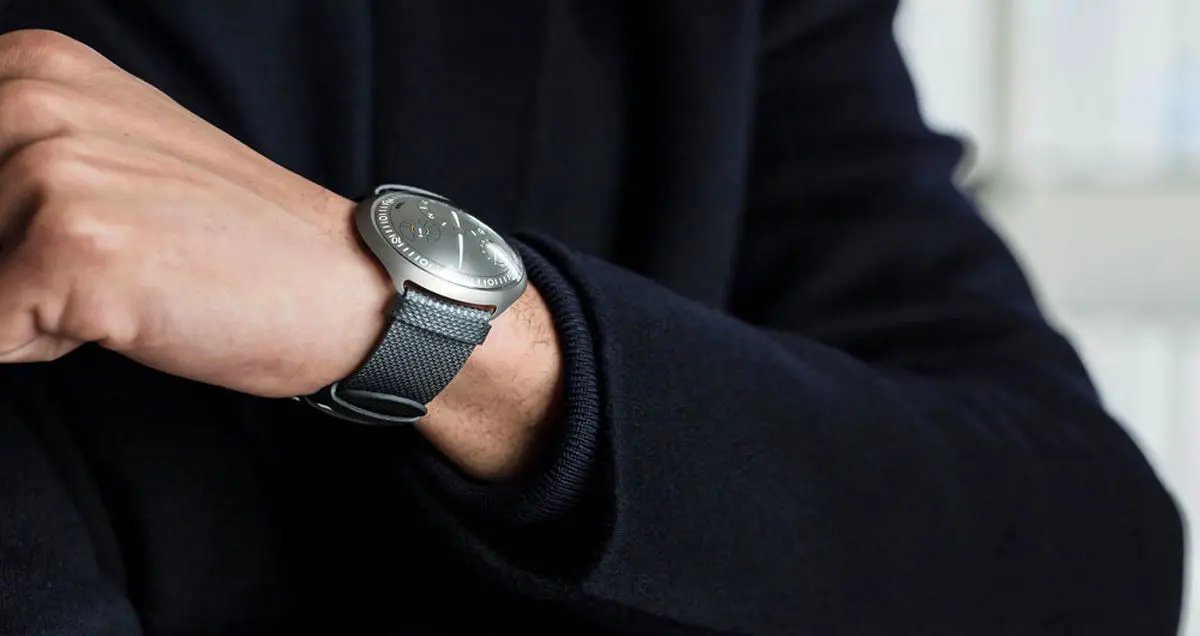 طرح مفهومی شرکت Ressence برای اولین ساعت های مکانیکی هماهنگ با گوشی