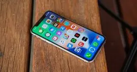 نسخه 6.5 اینچی آیفون X با نمایشگر OLED ساخت شرکت ال جی عرضه می شود