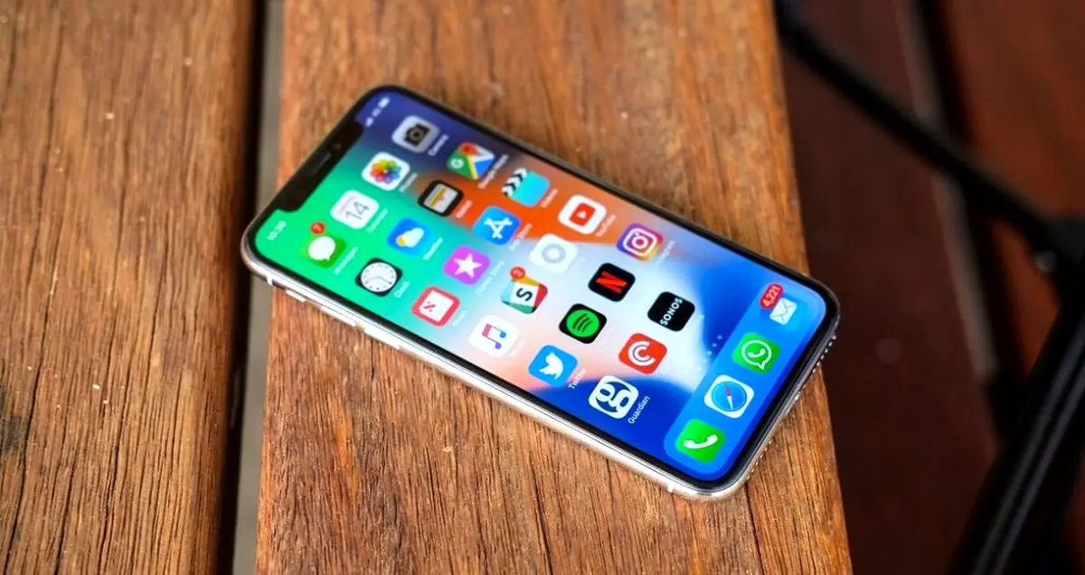 نسخه 6.5 اینچی آیفون X با نمایشگر OLED ساخت شرکت ال جی عرضه می شود
