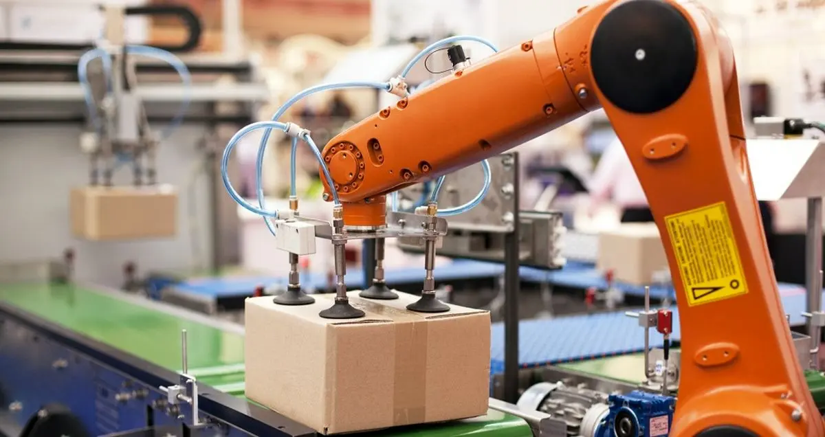 ربات‌ها زنان را بیشتر از مردان بیکار می کنند!