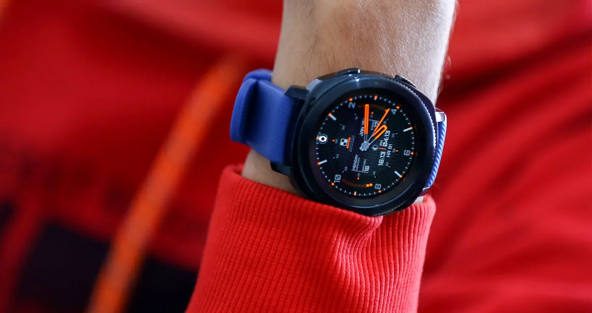 بررسی ساعت هوشمند Gear Sport
