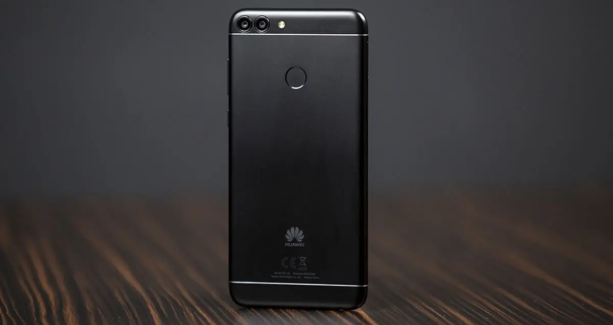 تماشا کنید: جعبه گشایی هواوی P Smart