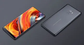 تصویر واقعی شیائومی می میکس 2S لو رفت؛ دستگاهی بدون حاشیه نمایشگر!