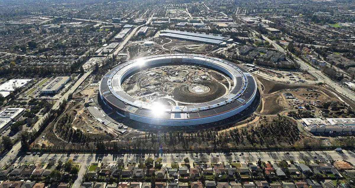 چرا سهامداران اپل را به دفتر مرکزی این شرکت راه نمی دهند؟