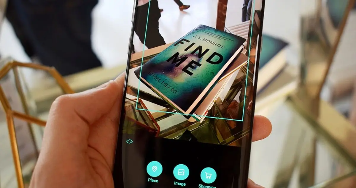 بیکسبی ویژن در گوشی گلکسی S9 قبل از ترجمه تصویری، زبان مبدأ را تشخیص می دهد